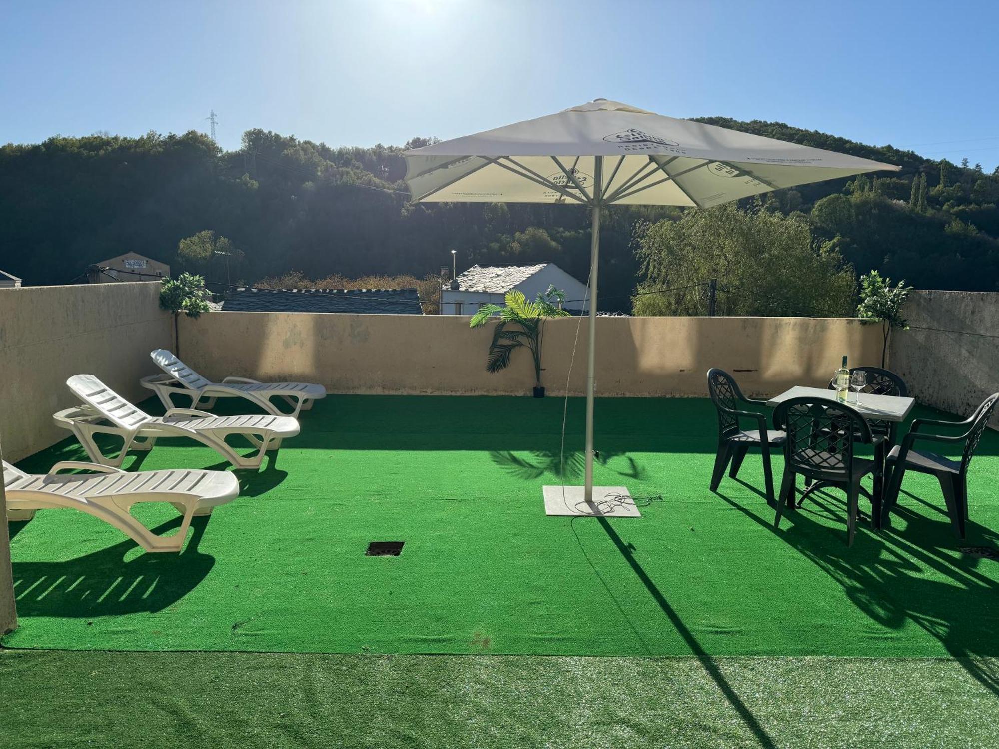 Triacastela Sunset Terrace Apartamento Exterior foto